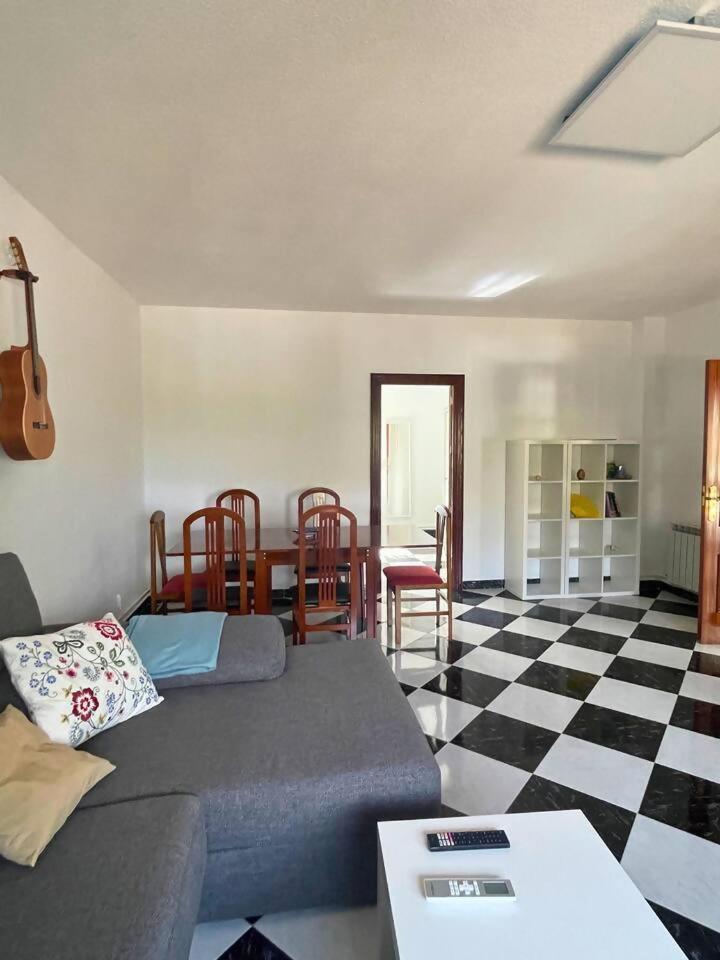 Casa Con Jardin En Ogijares Villa Eksteriør bilde