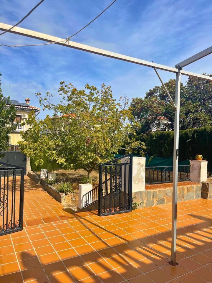 Casa Con Jardin En Ogijares Villa Eksteriør bilde